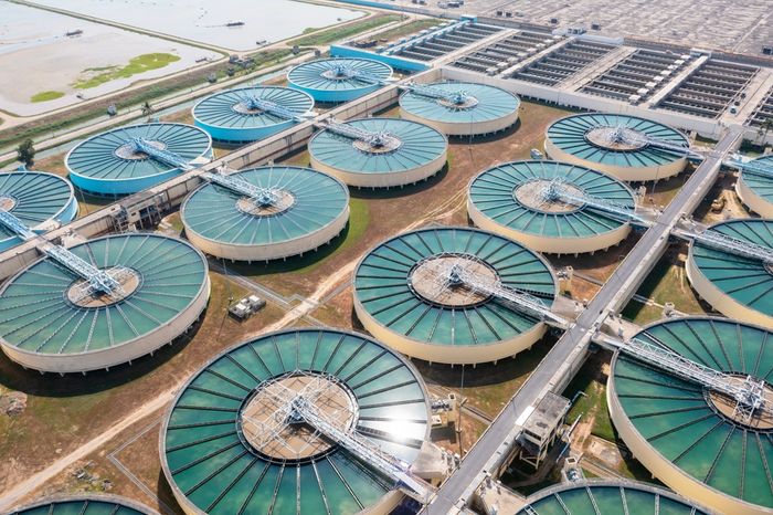 An aerial view of a water treatment facility for water desalination